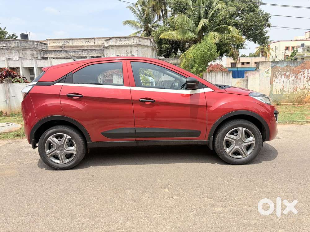 Tata Nexon 1.5 Revotorq Xm, 2018, Diesel