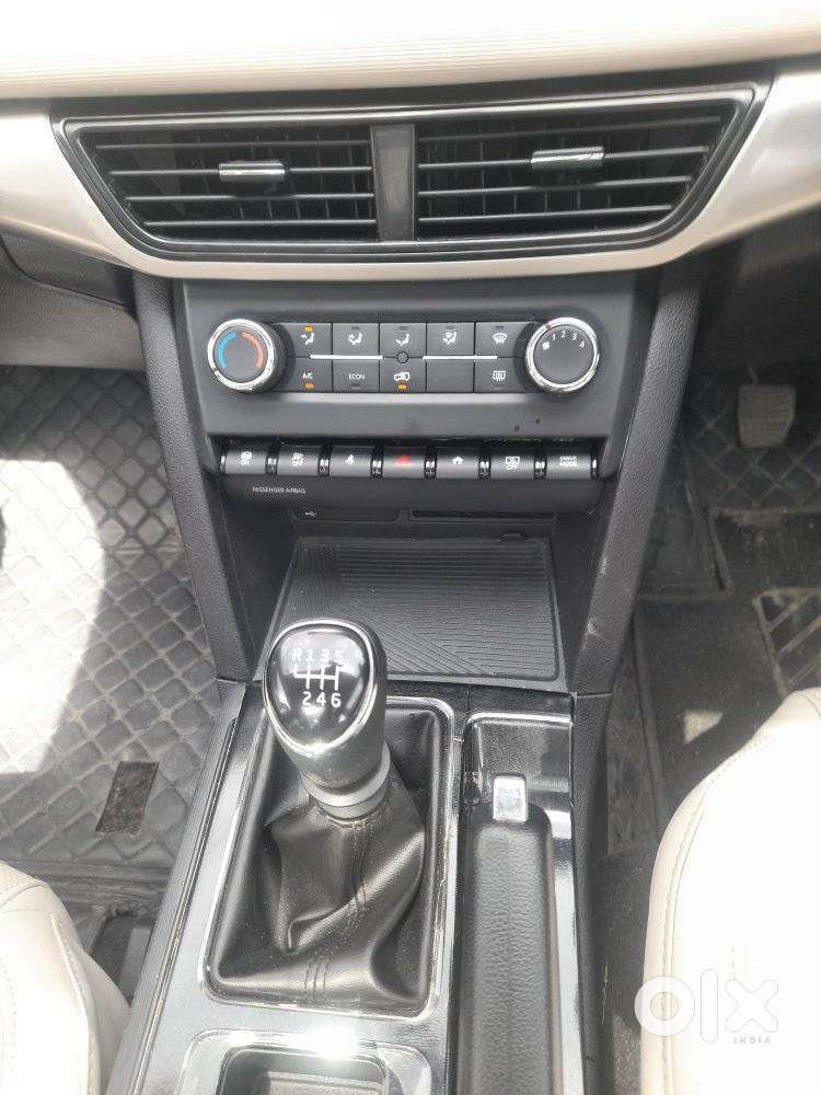 Mahindra Xuv700 2.2 Ax 5 Diesel Mt Str, 2022, Diesel