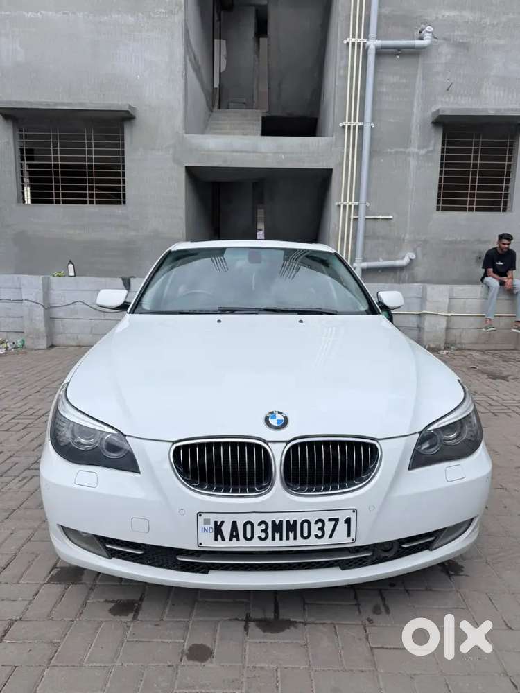 Bmw 5 Series 530i 2010