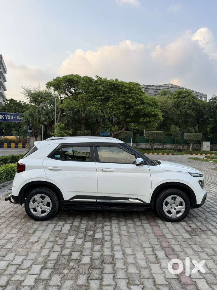 Hyundai Venue S Plus Mt 1.2 Kappa, 2021, Petrol