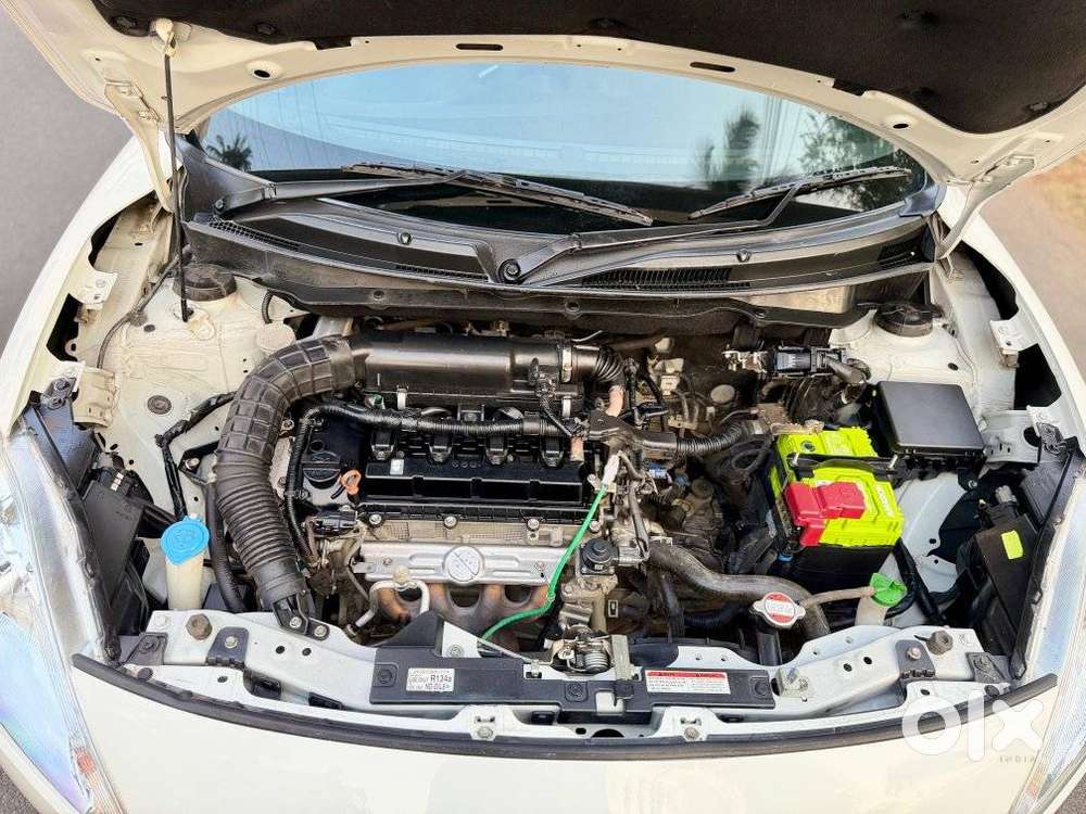 Maruti Suzuki Swift Vxi + Manual, 2023, Petrol