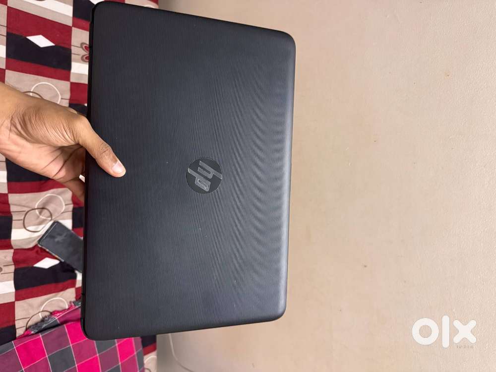 HP 15 intel core i5 6th gen 4gb ram