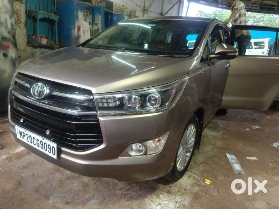 Toyota Innova Crysta 2.8 Gx At, 2017, Diesel