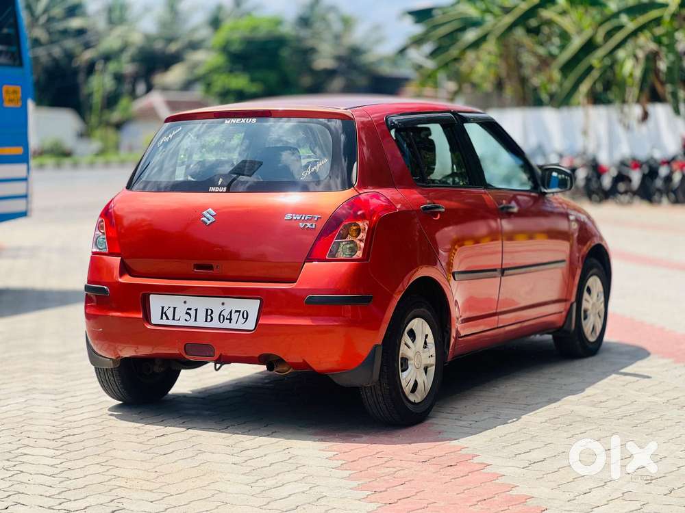 Maruti Suzuki Swift Vxi, 2011, Petrol