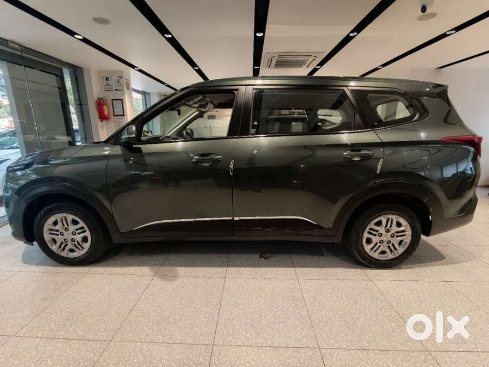 Kia Carens 1.5 Premium 7 Str, 2024, Petrol