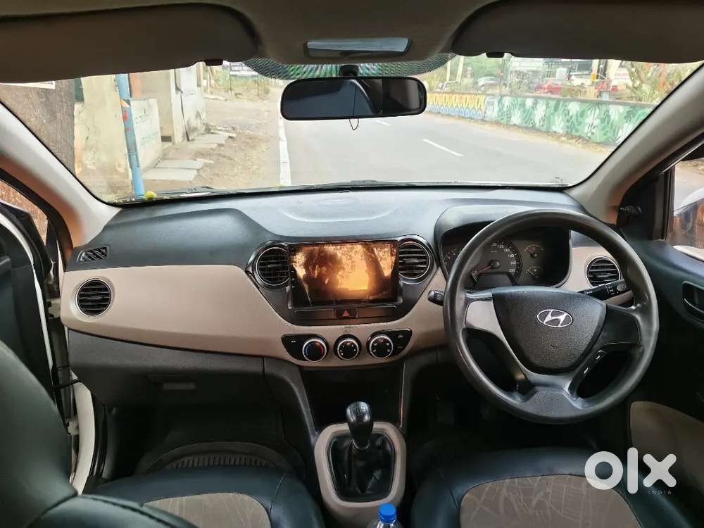 Hyundai Xcent 2016
