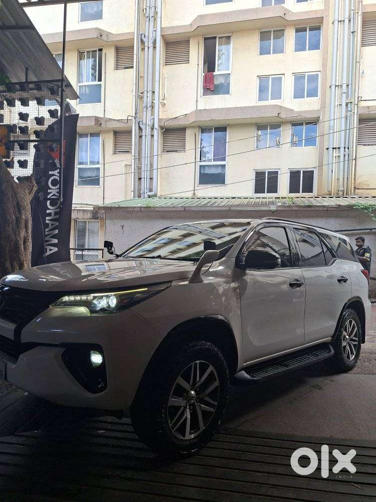 Toyota Fortuner 2.8 Legender 4x4, 2019, Diesel