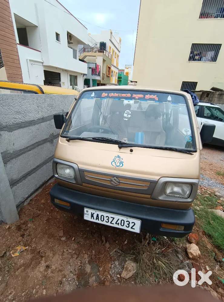 Maruti Suzuki Omni 2000
