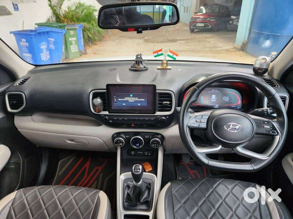 Hyundai Venue Sx Mt, 2022, Petrol