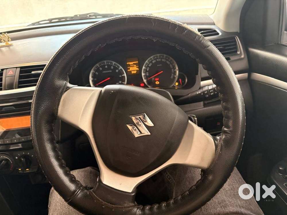 Swift Petrol Vxi Optional 2017 Make