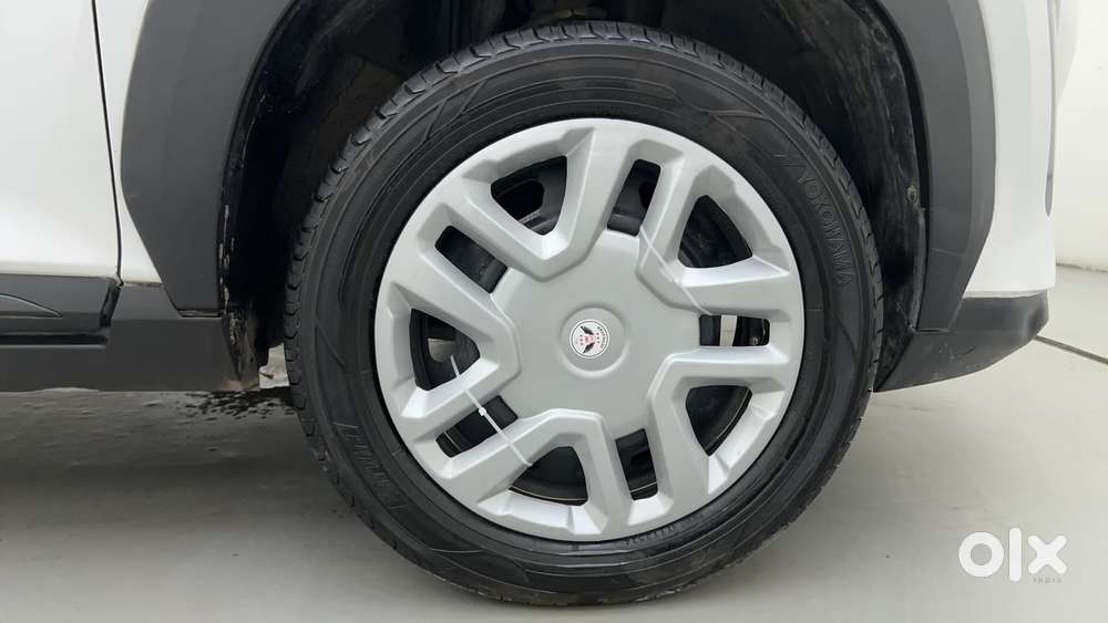 Nissan Magnite 1.0 Xl, 2021, Petrol
