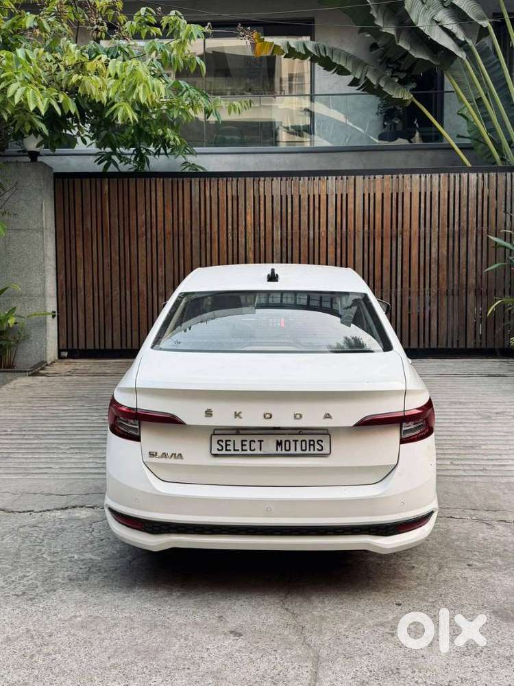 Skoda Slavia 1.0 Ambition Tsi, 2022, Petrol