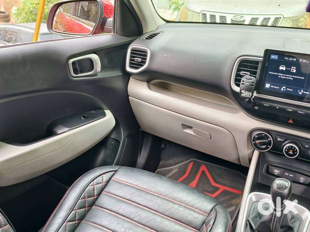 Hyundai Venue S (o) 1.2 Petrol Knight Edition, 2023, Petrol