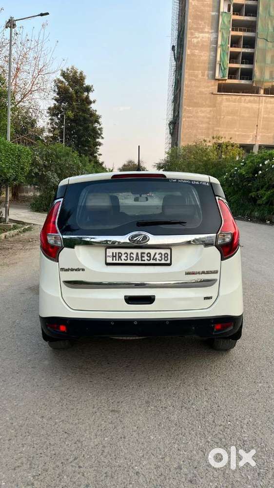 Mahindra Marazzo M6, 2019, Diesel