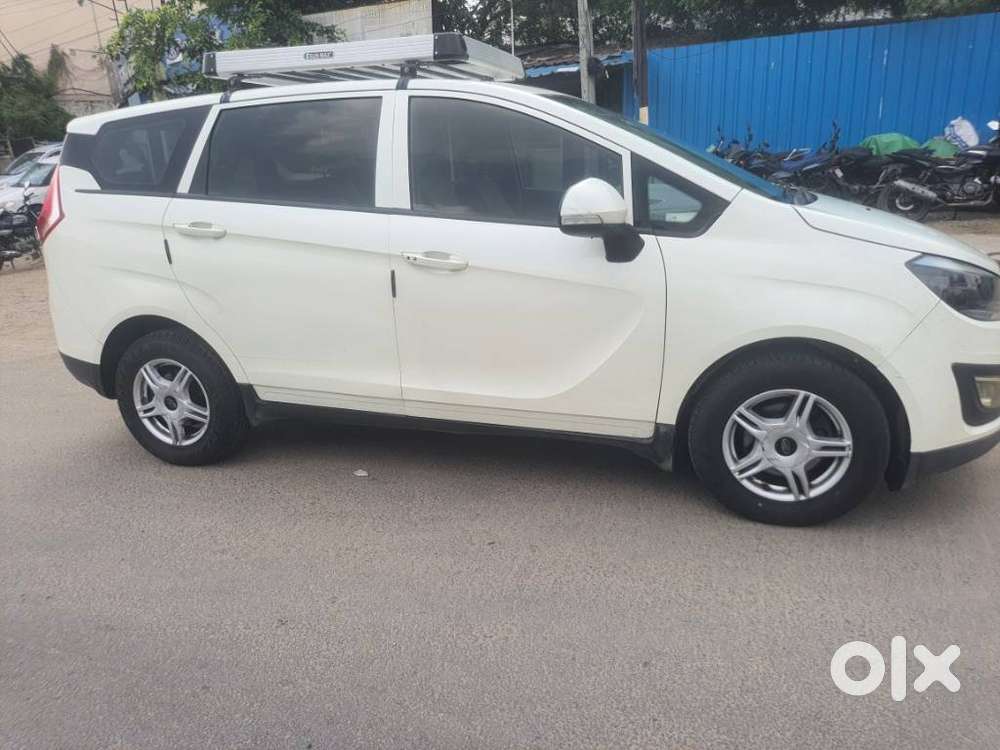 Mahindra Marazzo 1.5 M4 Plus 7 Str, 2022, Diesel