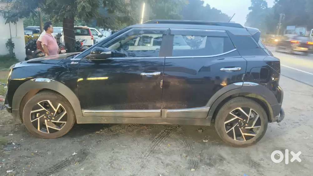 Mahindra Xuv 3xo Petrol 2025