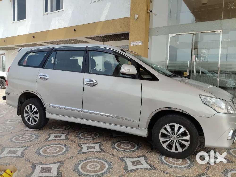 Toyota Innova 2015 Diesel 155000 Km Driven