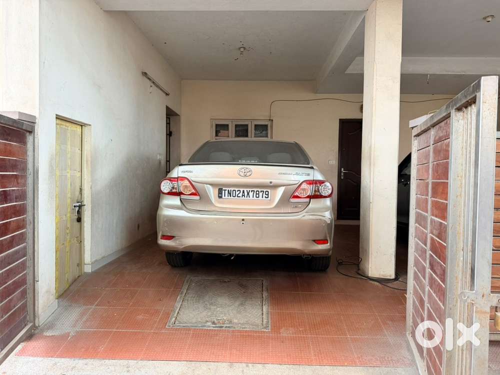 Toyota Corolla Altis 2013