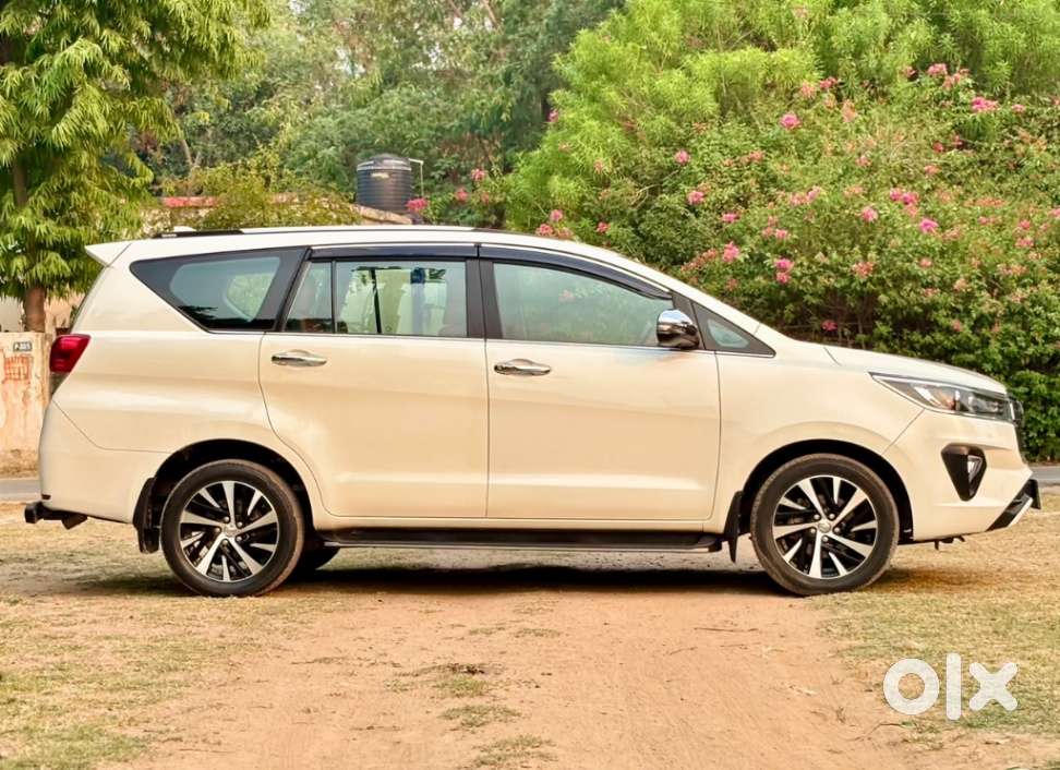 Toyota Innova Crysta 2.4 Z 7 Str, 2022, Diesel