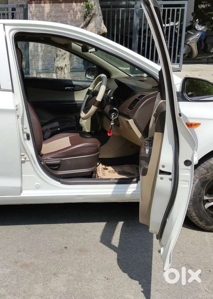 Hyundai I20 Magna, 2010, Petrol
