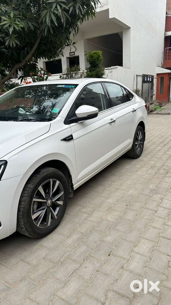 Skoda Slavia Petrol 2023