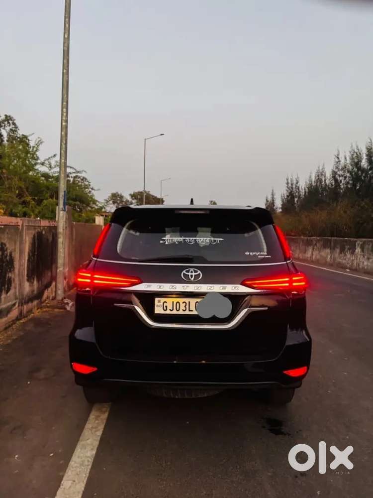 Toyota Fortuner Diesel 2019 Mt Black Lover