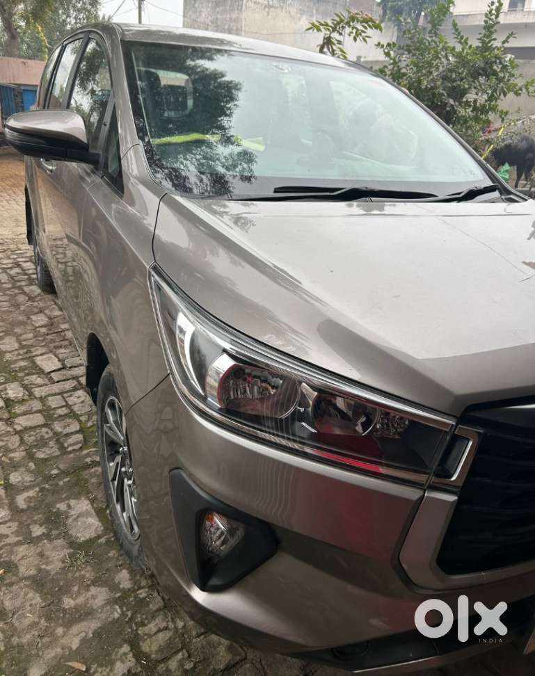 Toyota Innova Crysta 2.4 G Mt, 2022, Diesel