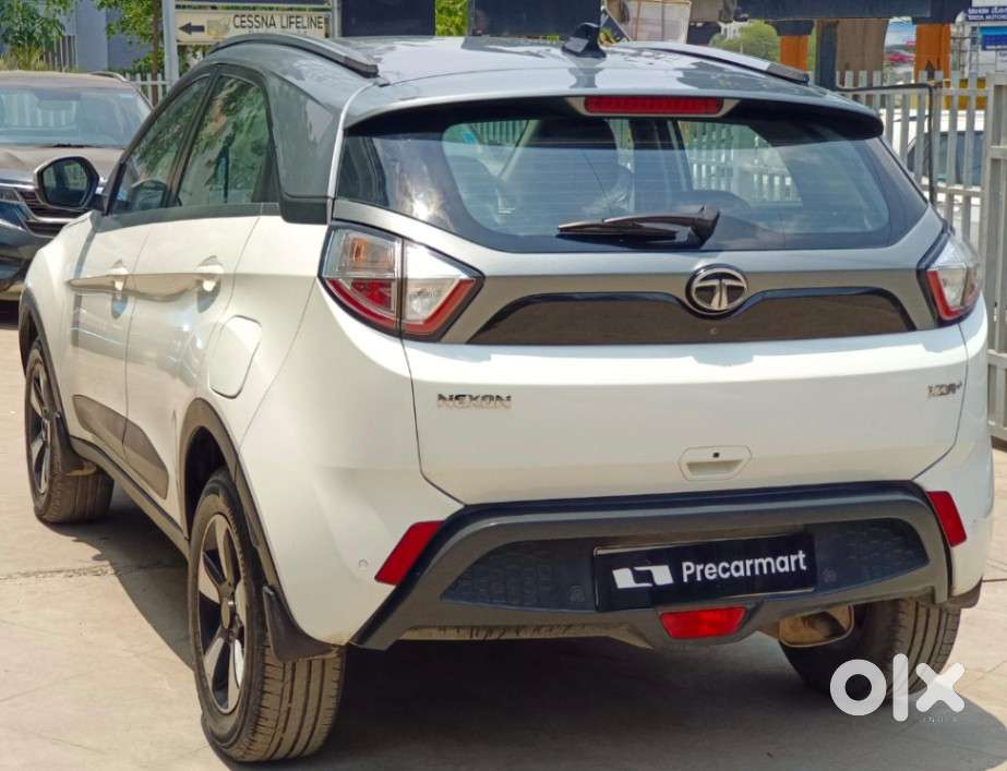 Tata Nexon 1.2 Revotron Xza Plus, 2018, Petrol