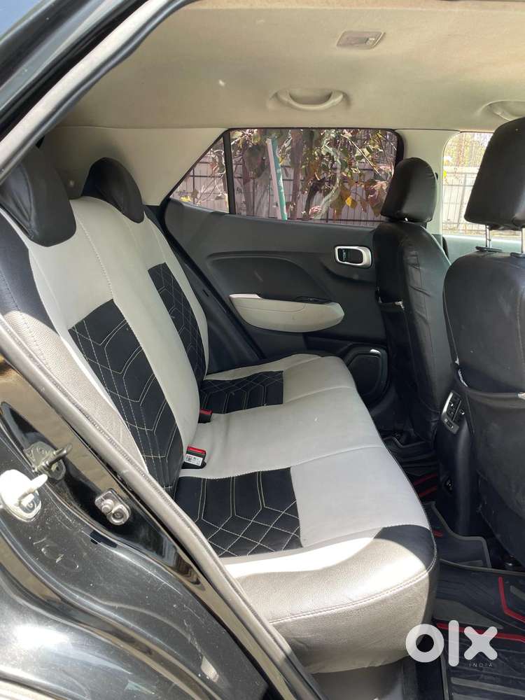 Hyundai Venue S (o) 1.2 Petrol Knight Edition, 2023, Petrol