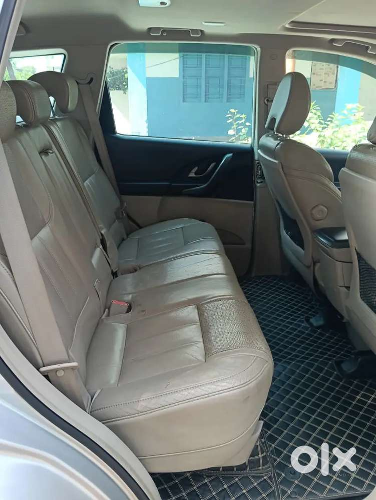 Mahindra Xuv500 2016 Top End Vehicle