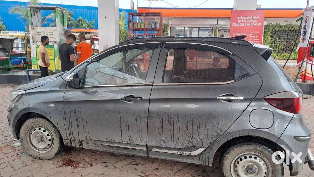 Tata Tiago 1.2 Revotron Xe Option, 2025, Petrol