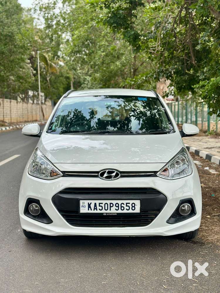 Hyundai Grand I10 Sportz, 2016, Petrol