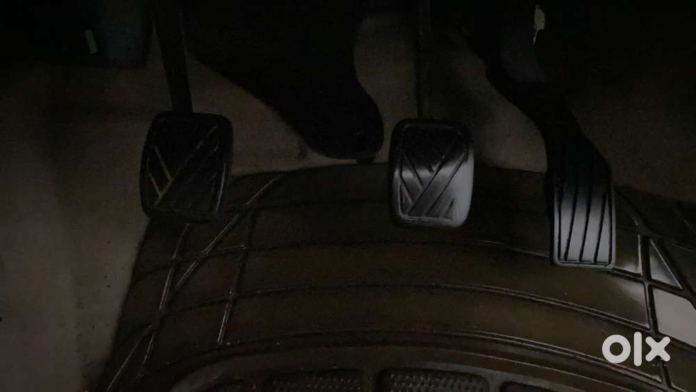 Maruti Suzuki Swift Dzire Vxi, 2012, Petrol
