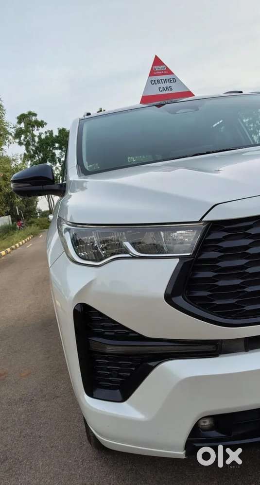 Toyota Innova Hycross 2.0 Zx (o) Hybrid 7 Str, 2024, Petrol