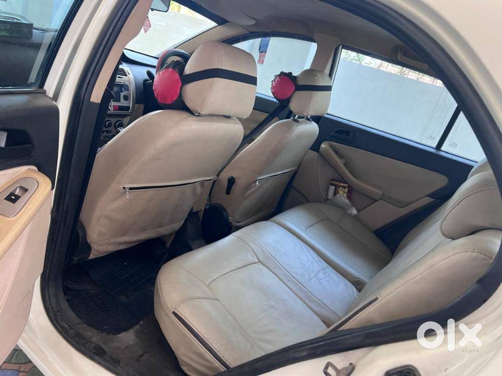 Tata Indigo V 2012