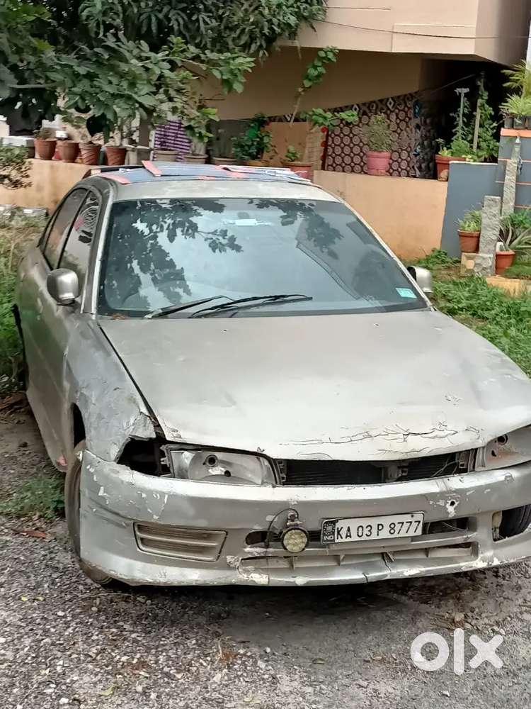 Mitsubishi Lancer 2.0 Lxd 2004