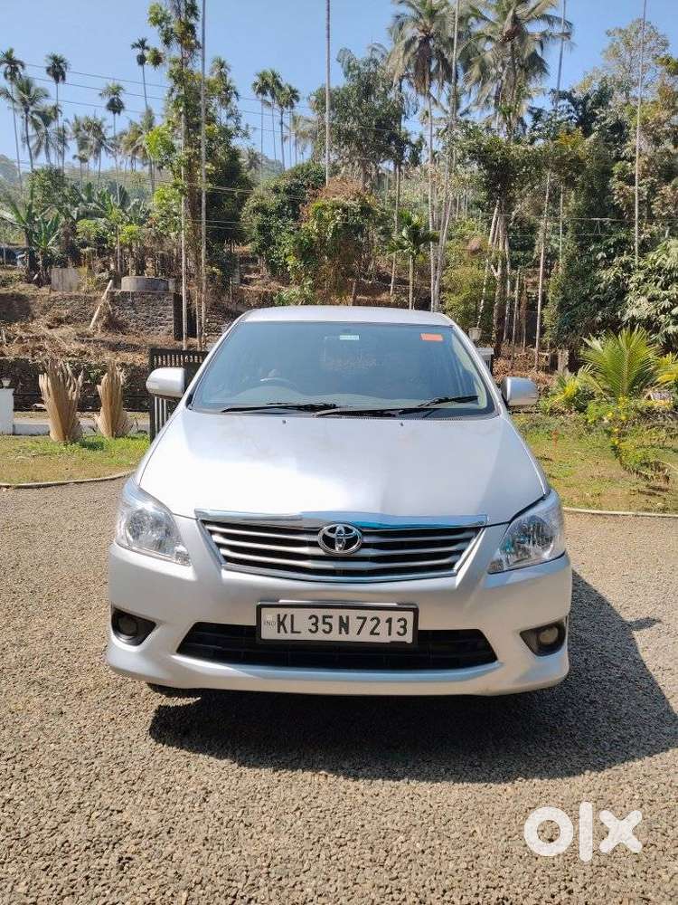 Toyota Innova 2.5 V 7 Str, 2012, Diesel