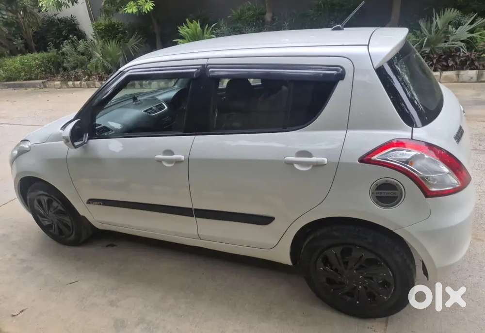 Maruti Swift 2011 Petrol Manual