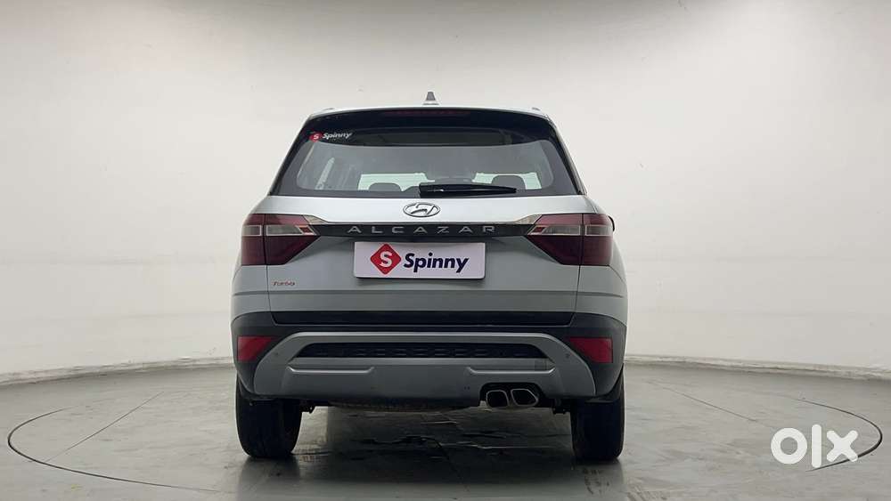 Hyundai Alcazar Platinum 7 Str 1.5 Turbo Petrol Adventure, 2023, Pet..