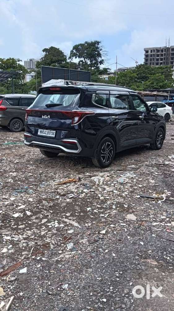 Kia Carens, 2022, Petrol