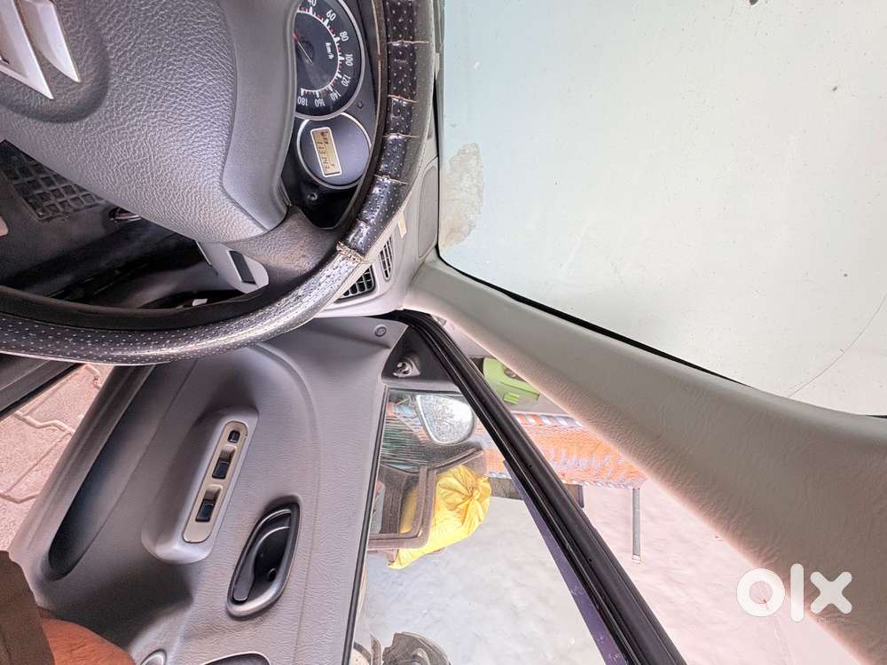 Pressure Steering,power Windows,screen Touch Sterio,jbl Speakers