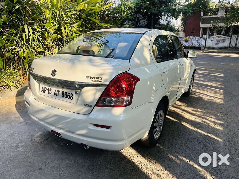 Maruti Suzuki Swift Dzire Vxi Optional, 2010, Petrol