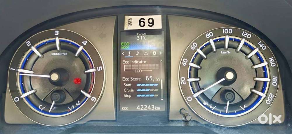 Toyota Innova Crysta 2.4 V, 2017, Diesel