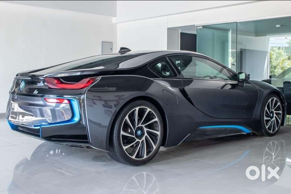 Bmw I8 Plug-in Hybrid  Sophisto Black  Well-maintained