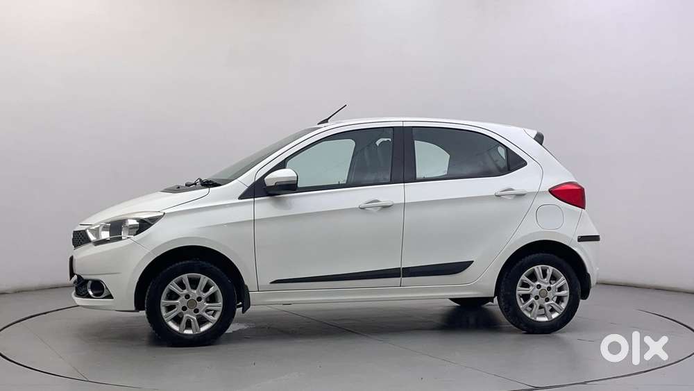Tata Tiago Xza, 2018, Petrol
