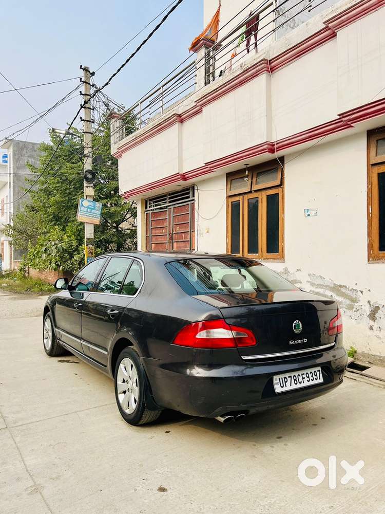 Skoda Superb 2011 Petrol Well Maintained