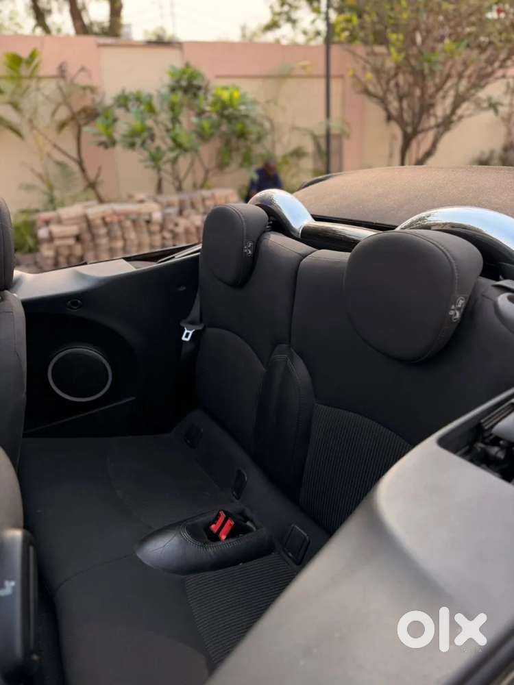 Mini Cooper Convertible, 2012, Petrol