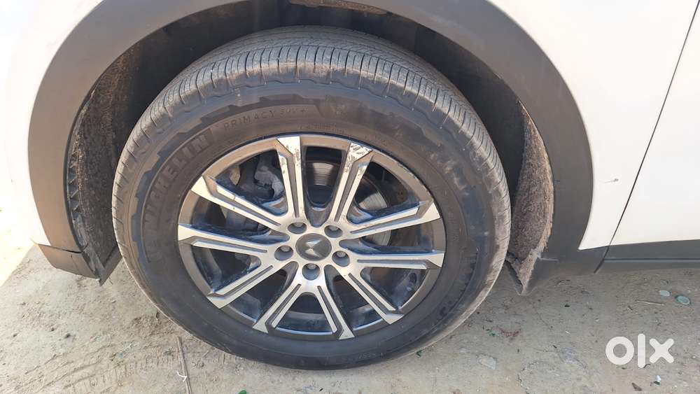 Mahindra Xuv700 2.2 Ax 7 Diesel Mt Str, 2024, Diesel