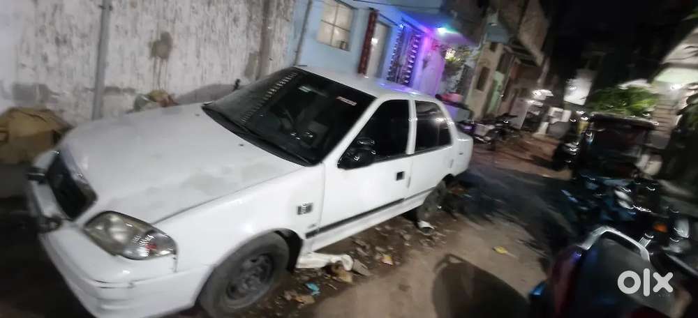 Maruti Suzuki Esteem Lxi 2006
