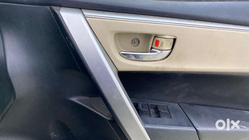 Toyota Corolla Altis Vl At, 2015, Petrol